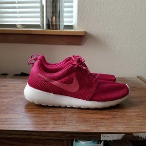 Nike Rosherun, DARK FIREBERRY/PINK POW-WHITE, 6.5 US